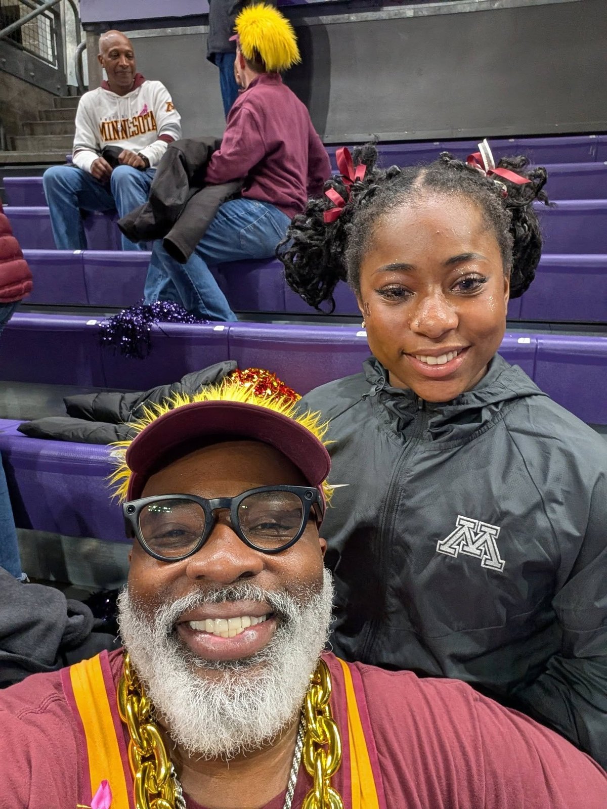 Teryn and dad at meet