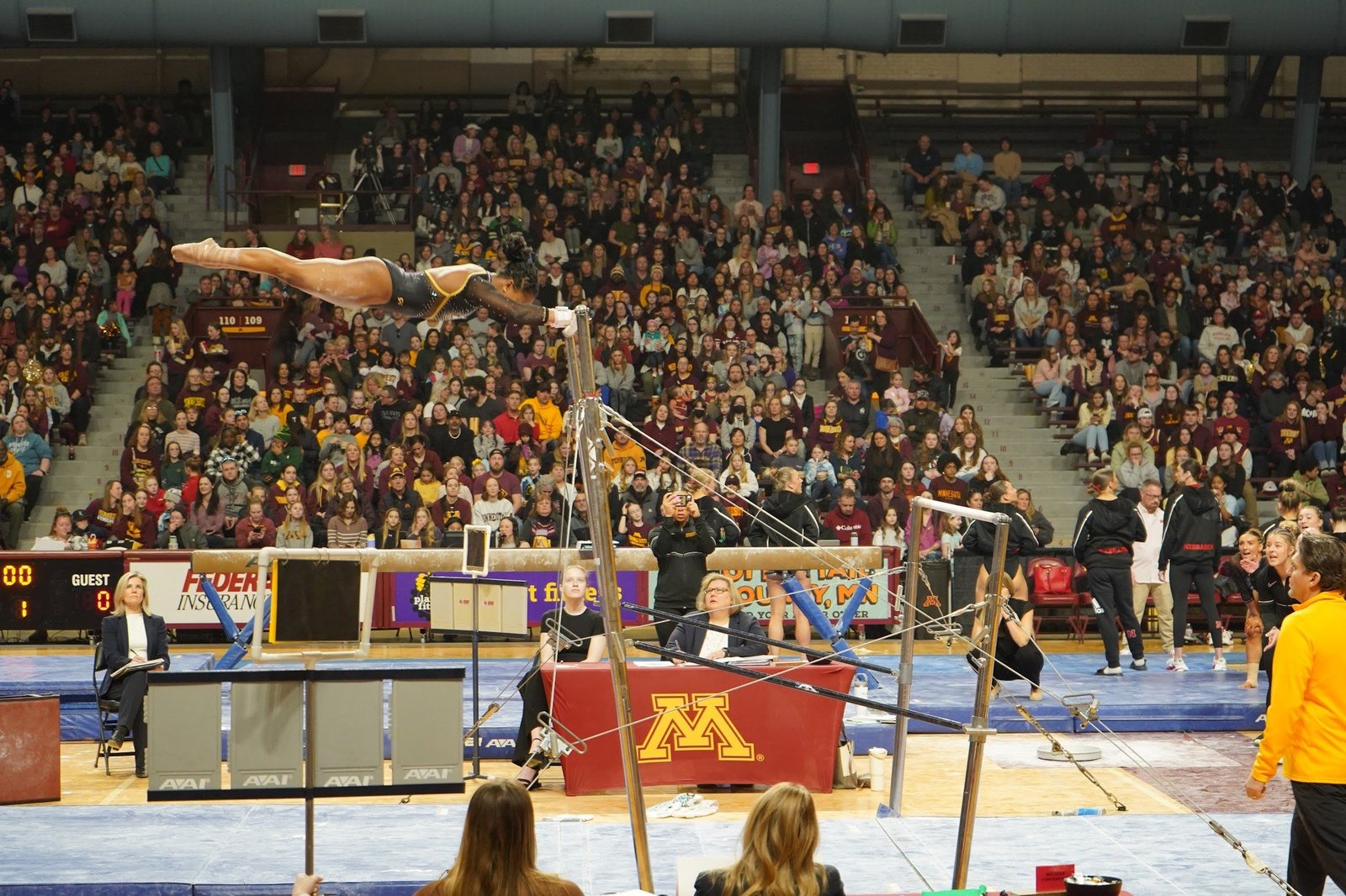 Teryn Crump release move on uneven bars